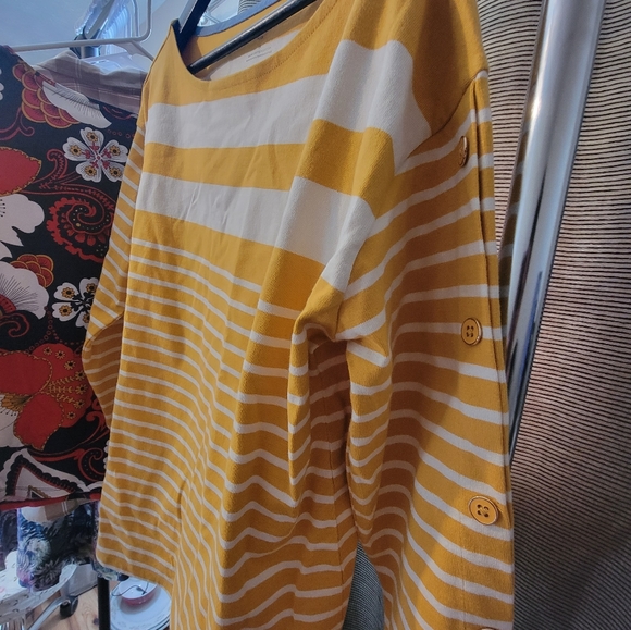 New Talbots Honey Button Top SIZE 1x - Picture 3 of 7